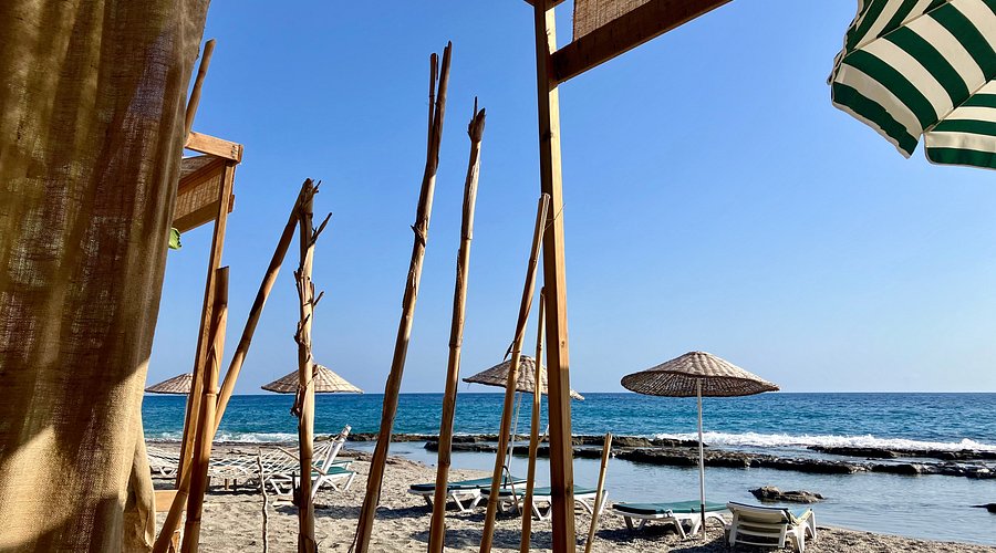 13:15 – 14:00 | Ulas Beach (Longer Swim Stop)